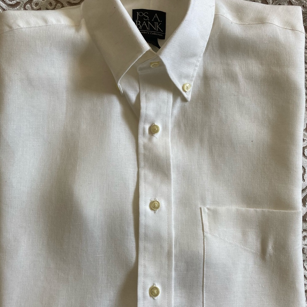 Men’s Jos. A.Bank linen top